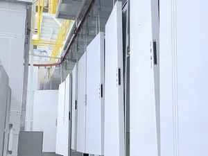 Автоматическая линия для порошковой покраски дверей и окон